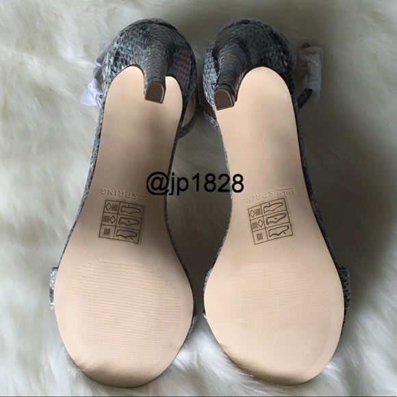 HP!🎉Barely There Snake Print Heeled Sandals - Picture 7 of 7